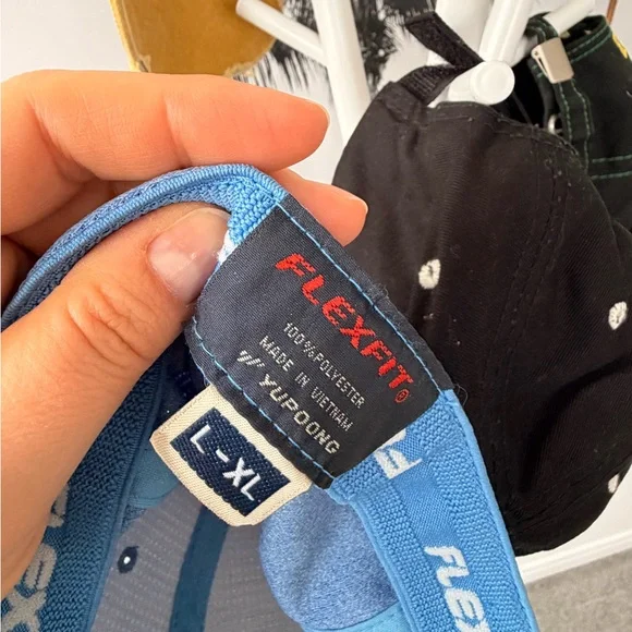 Travis Mathew Baseball Cap - Picture 3 of 3